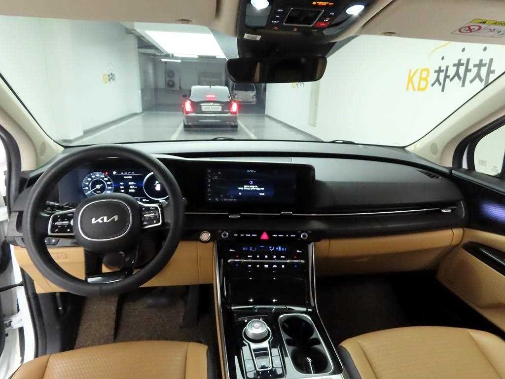 KIA Carnival - Vista 6