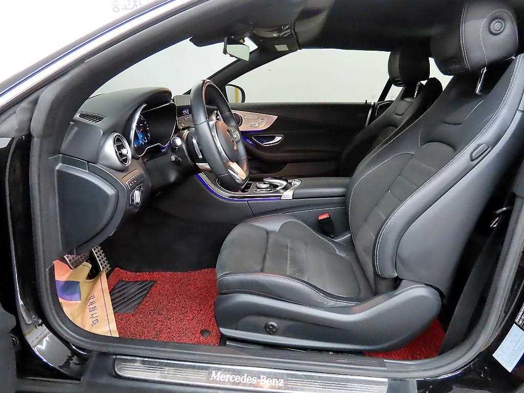 Mercedes Benz C Class - Vista 5