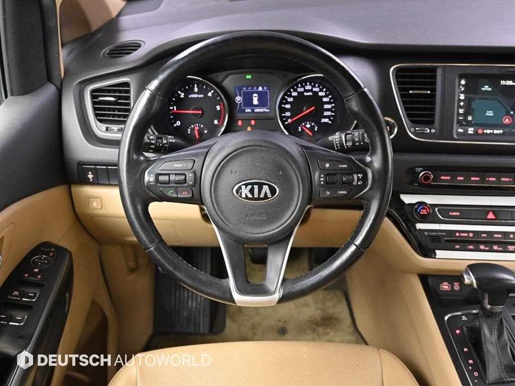 KIA Carnival 2017 Negro - Importación desde Corea - HF Imports Iquique - Foto 13