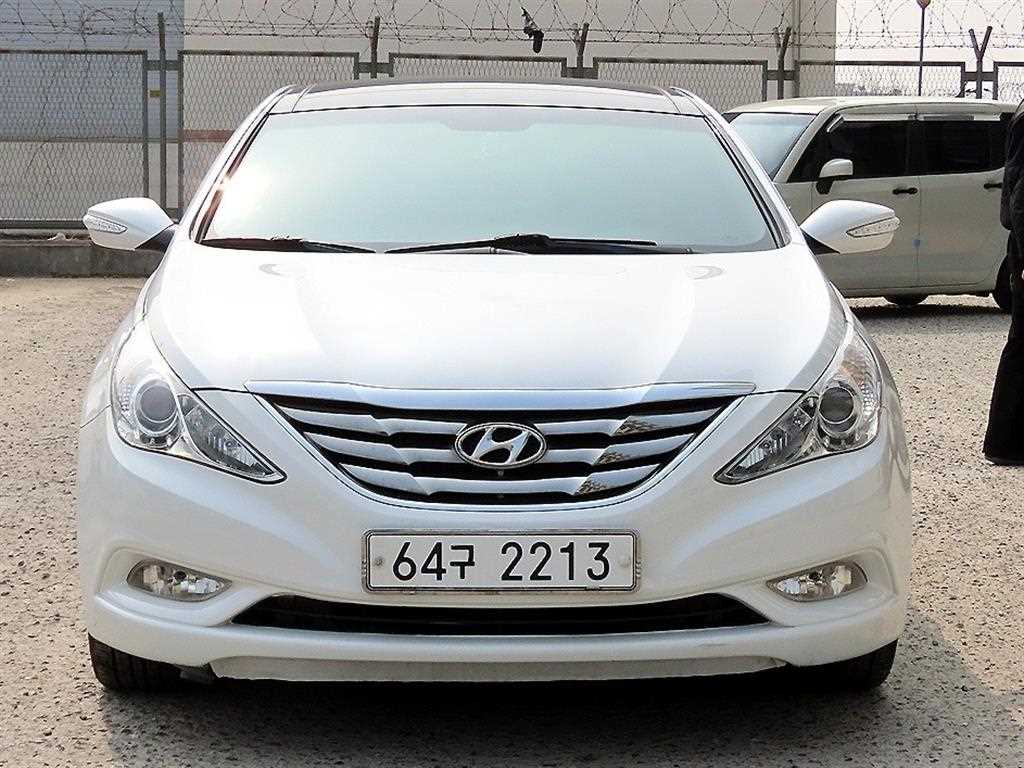 HYUNDAI Sonata 2010 Blanco - Importación desde Corea - HF Imports Iquique - Foto 1