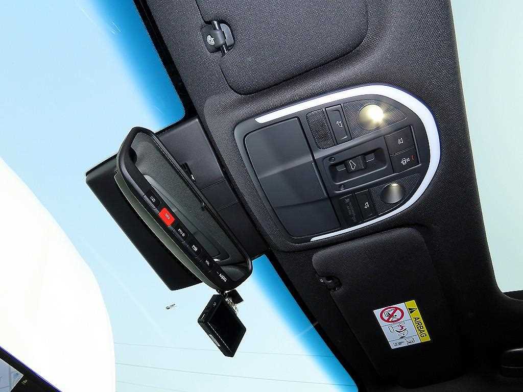 Genesis G70 2023 Blanco - Importación desde Corea - HF Imports Iquique - Foto 15