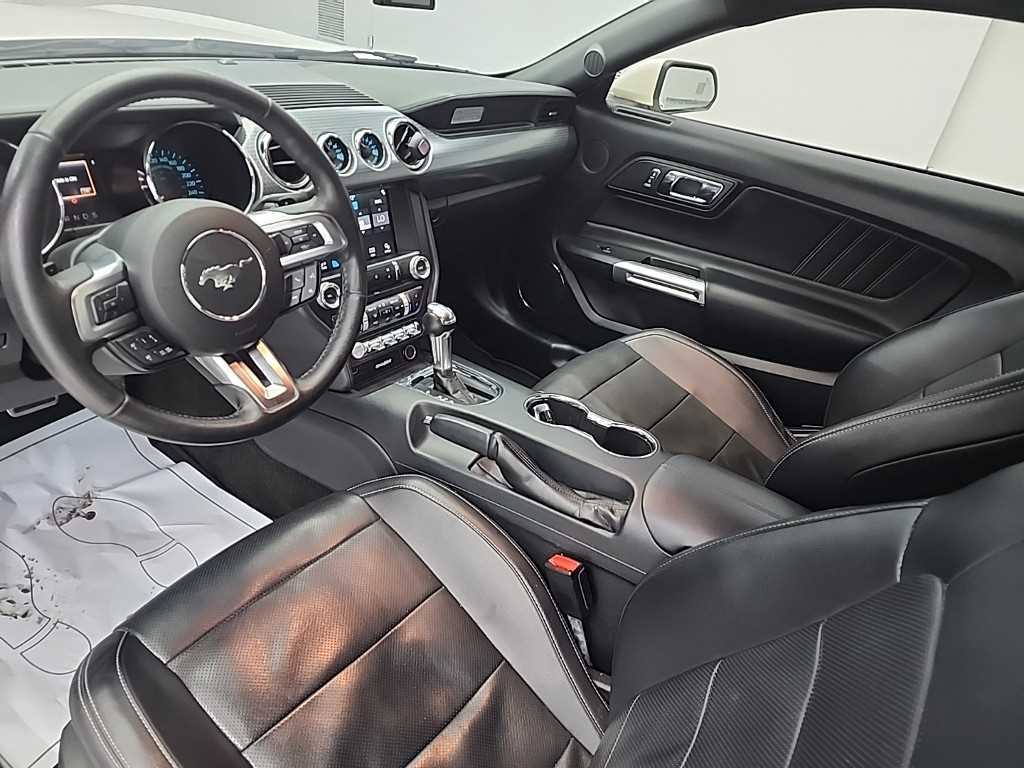 Ford Mustang - Vista 7