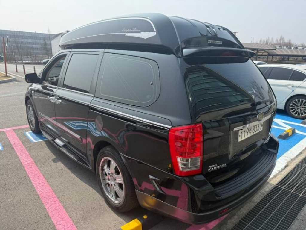 KIA Carnival - Vista 4