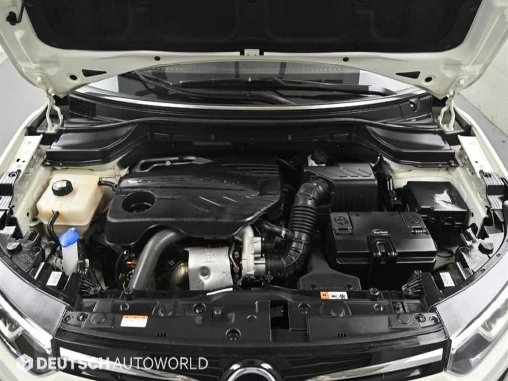 Ssangyong Tivoli - Vista 6