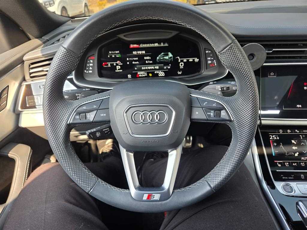 Audi Q8 - Vista 11