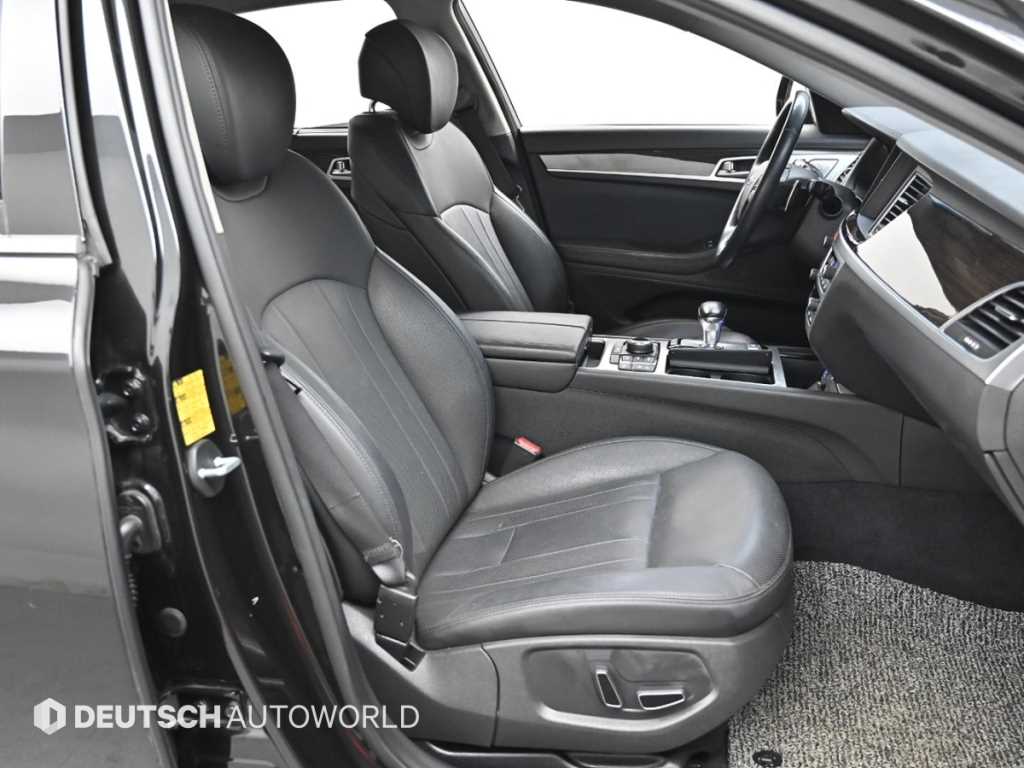 Genesis G80 - Vista 10