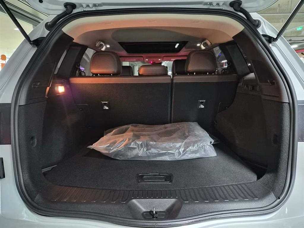 SAMSUNG QM6 2017 Blanco - Importación desde Corea - HF Imports Iquique - Foto 18