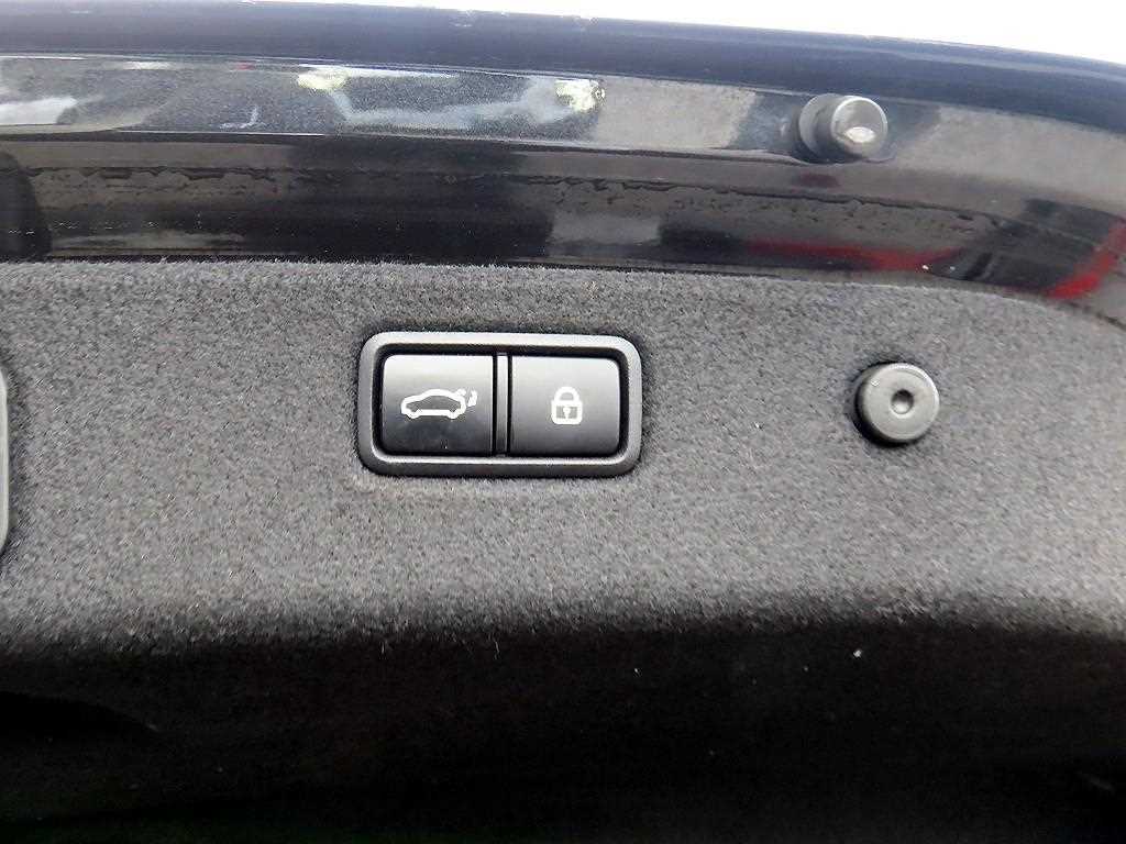 Genesis G70 2019 Negro - Importación desde Corea - HF Imports Iquique - Foto 16