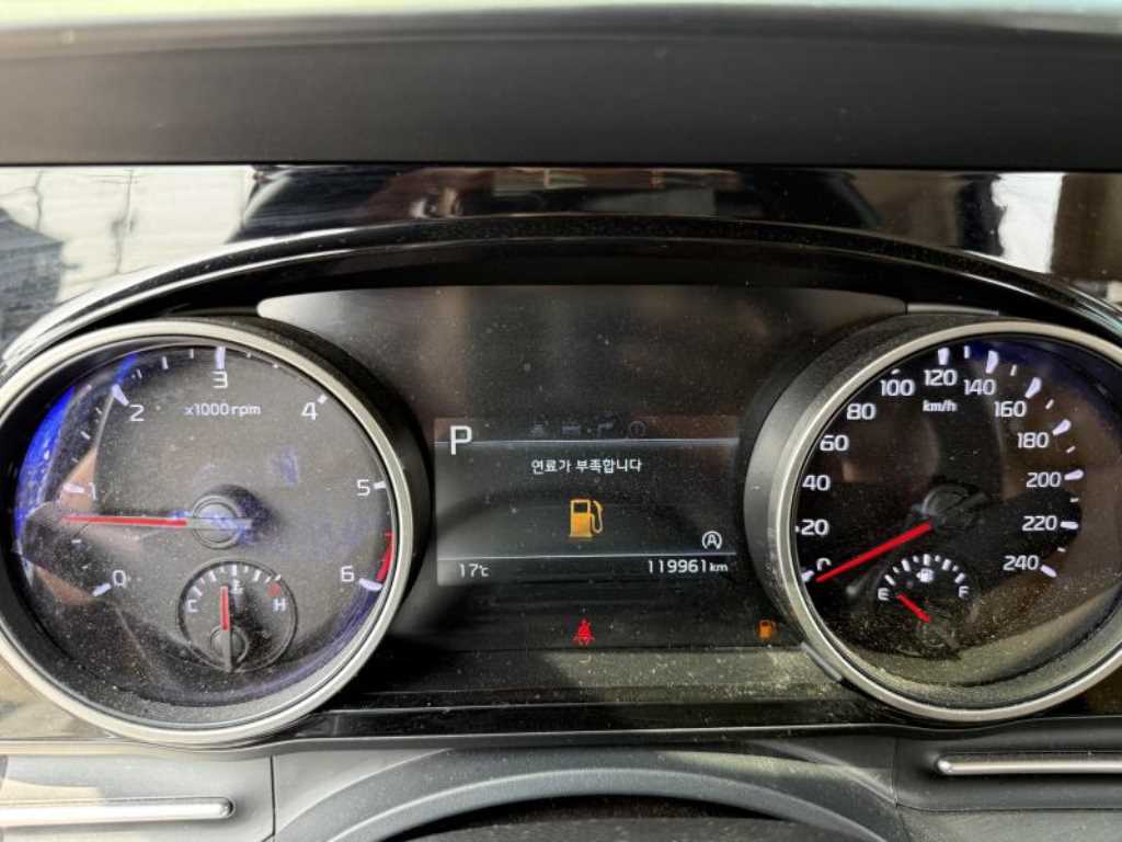 KIA Carnival 2023 Blanco - Importación desde Corea - HF Imports Iquique - Foto 17