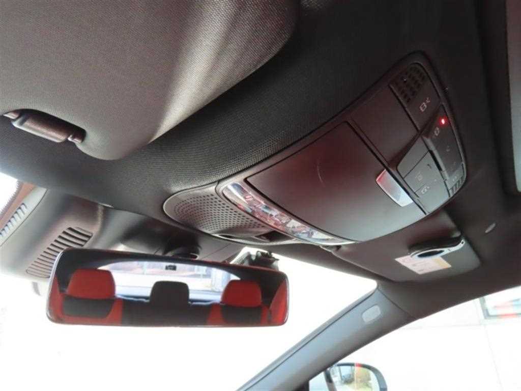 Mercedes Benz AMG GT - Vista 10