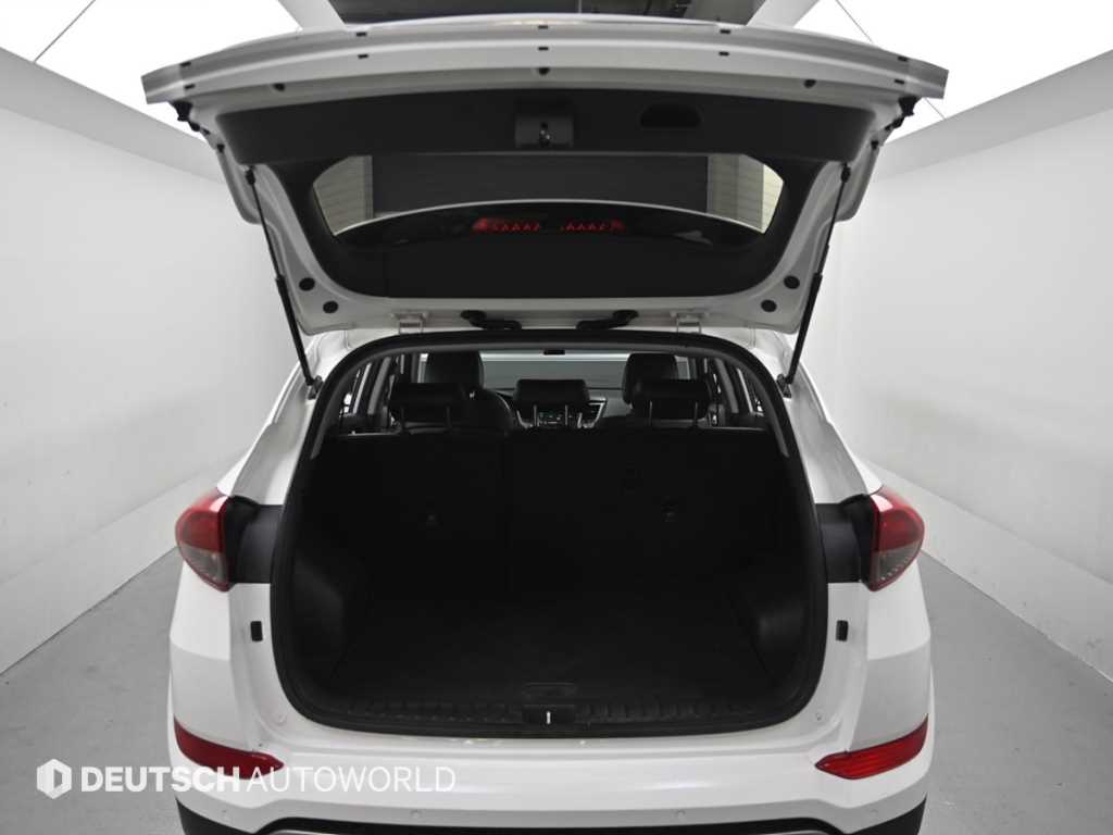 HYUNDAI Tucson 2017 Blanco - Importación desde Corea - HF Imports Iquique - Foto 19