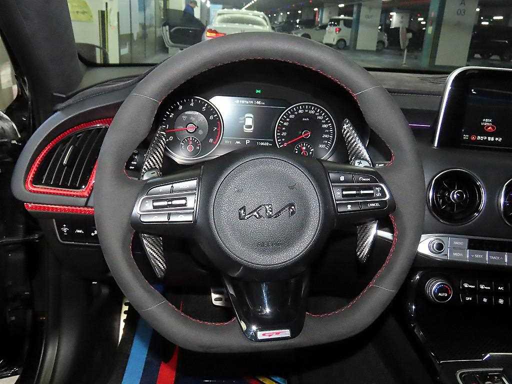 KIA Stinger - Vista 8