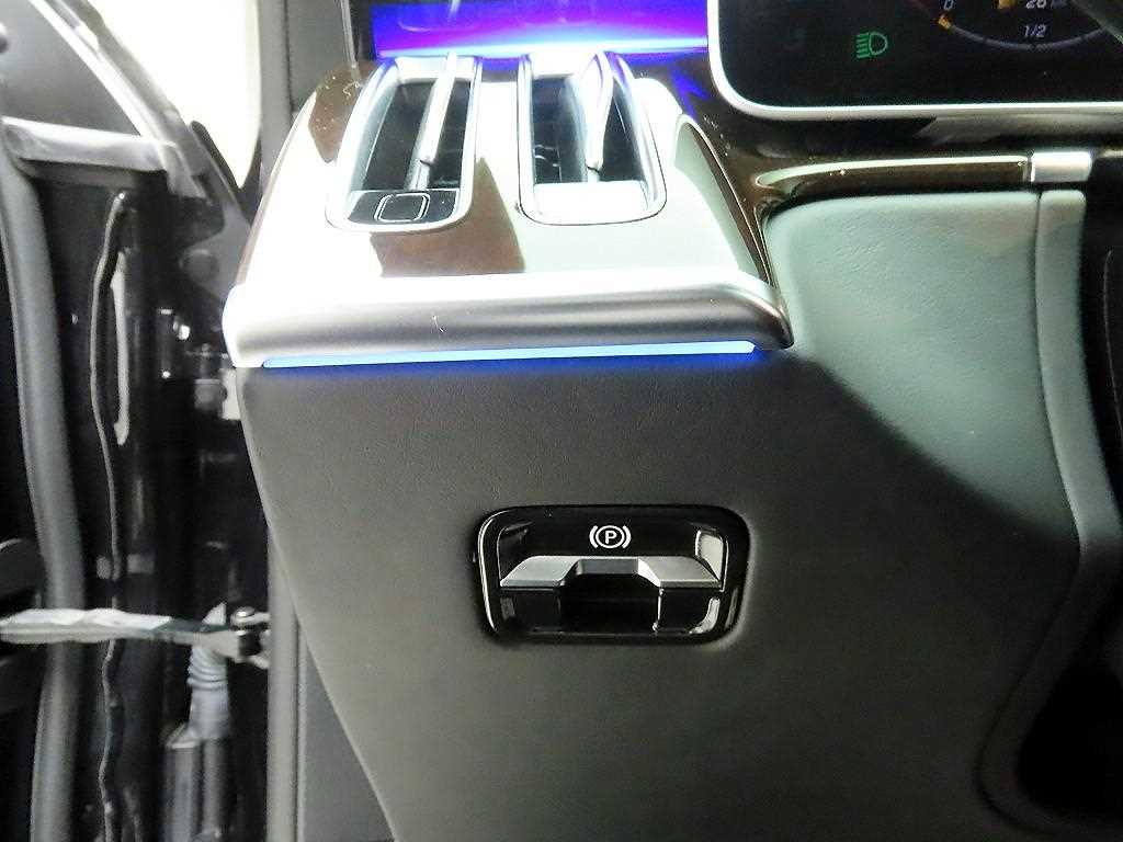 Mercedes Benz S Class - Vista 12