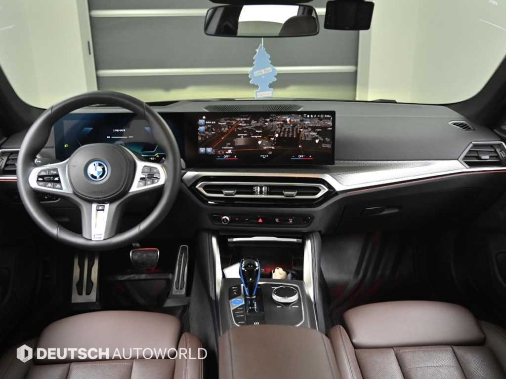 BMW i4 - Vista 7