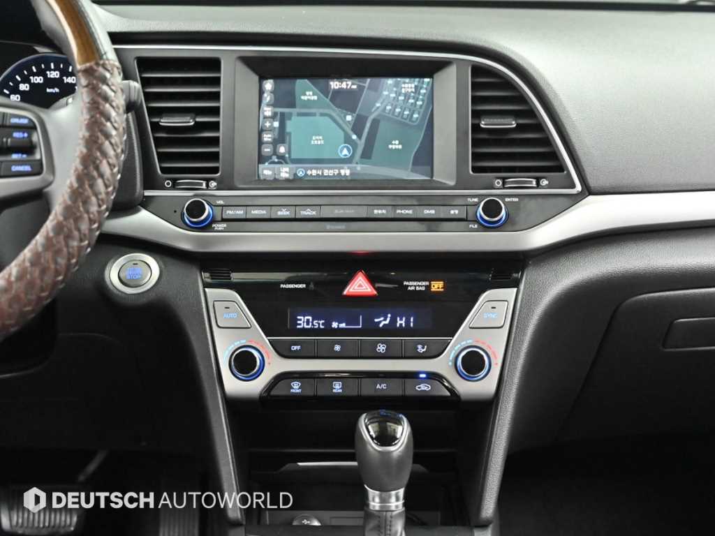 HYUNDAI Avante 2016 Gris - Importación desde Corea - HF Imports Iquique - Foto 14