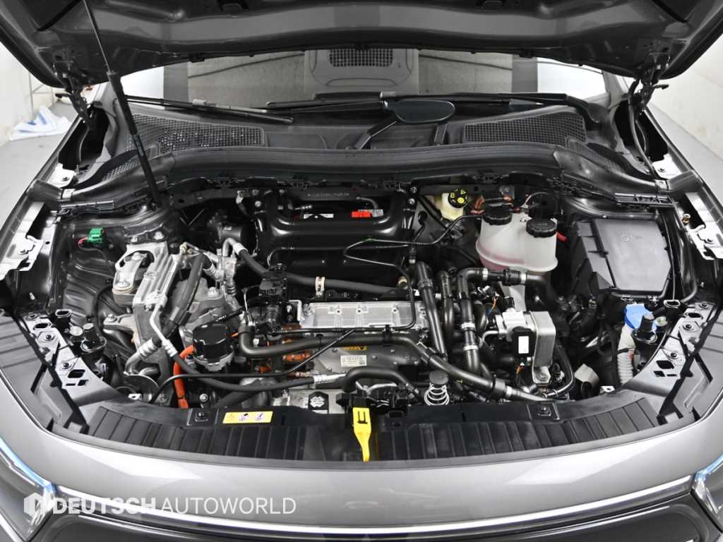 Mercedes Benz EQA - Vista 6