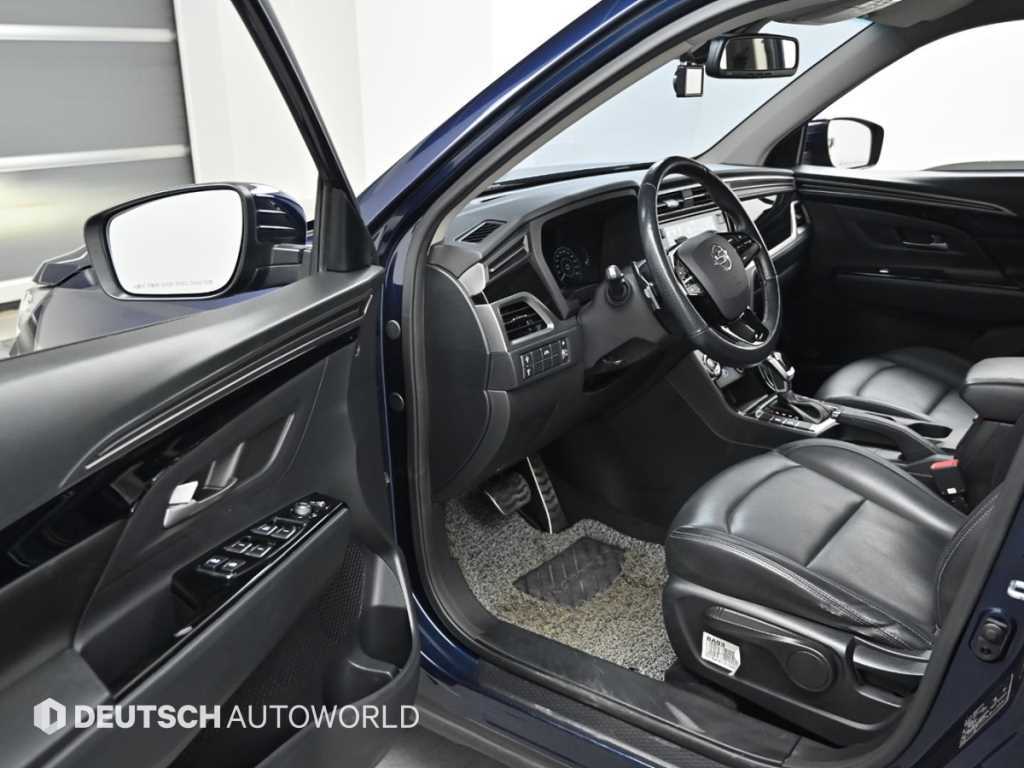 Ssangyong Korando - Vista 12