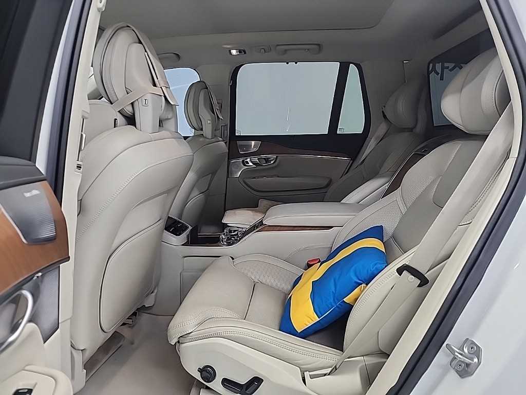 Volvo XC90 - Vista 12