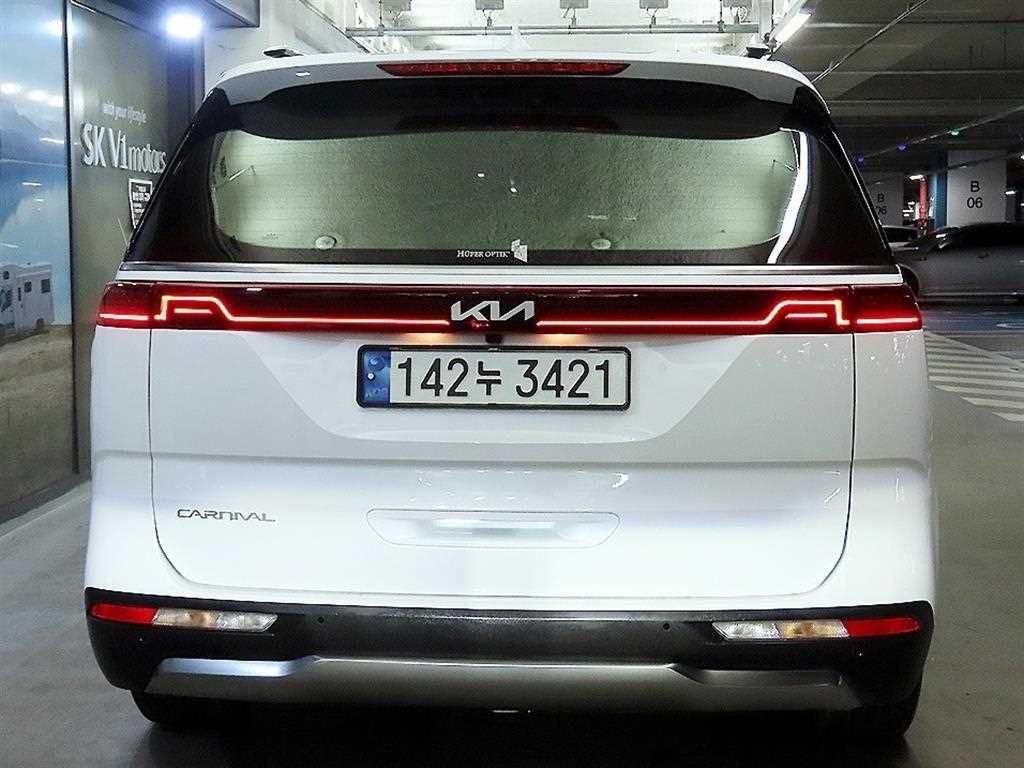KIA Carnival - Vista 5