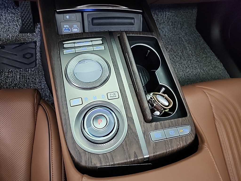 Genesis G80 - Vista 8