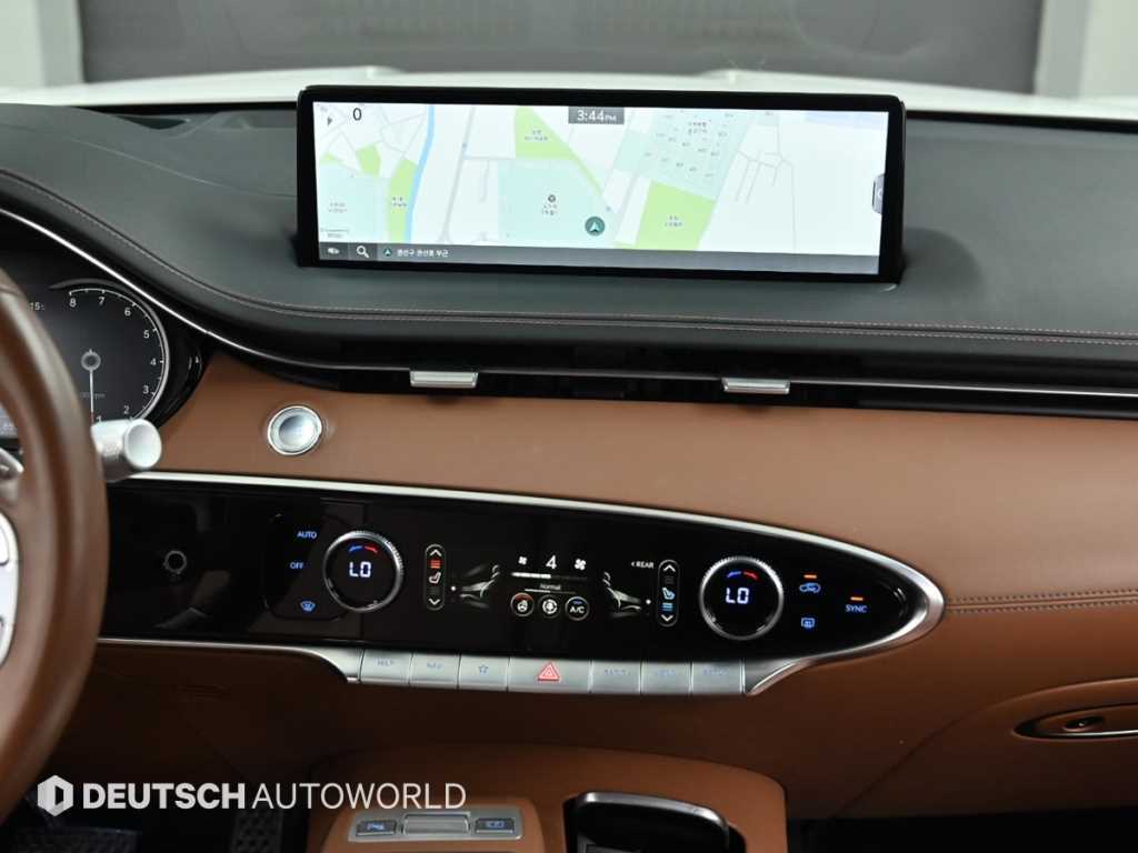 Genesis GV70 2022 Blanco - Importación desde Corea - HF Imports Iquique - Foto 14