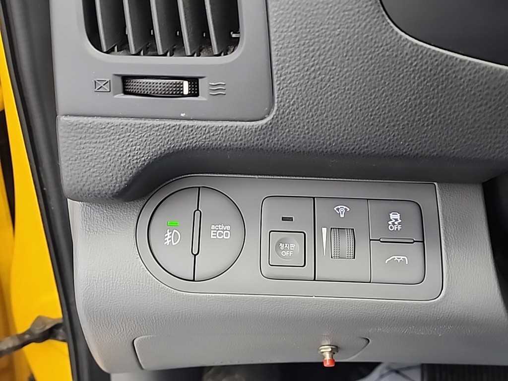 HYUNDAI Starex 2020 Amarillo - Importación desde Corea - HF Imports Iquique - Foto 15