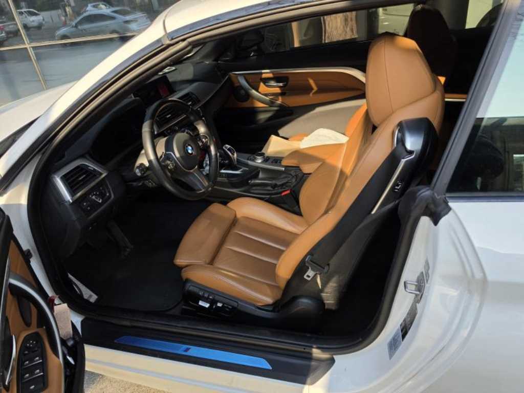 BMW 4 Series - Vista 4