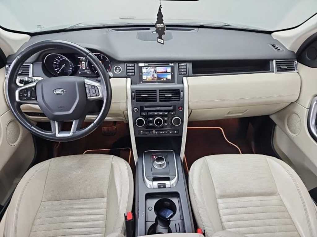 Land Rover Discovery Sports - Vista 5