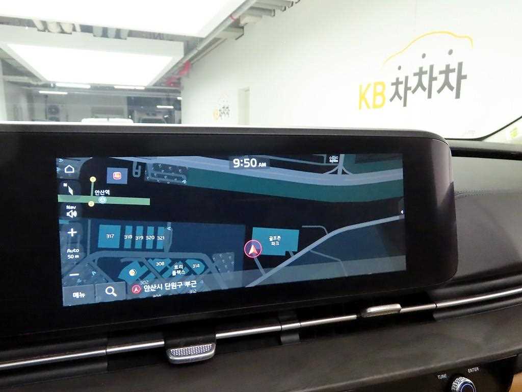 KIA Carnival - Vista 8