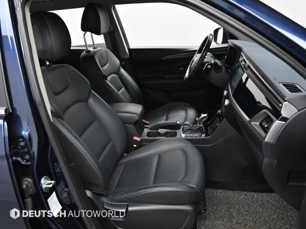 Ssangyong Korando - Vista 11