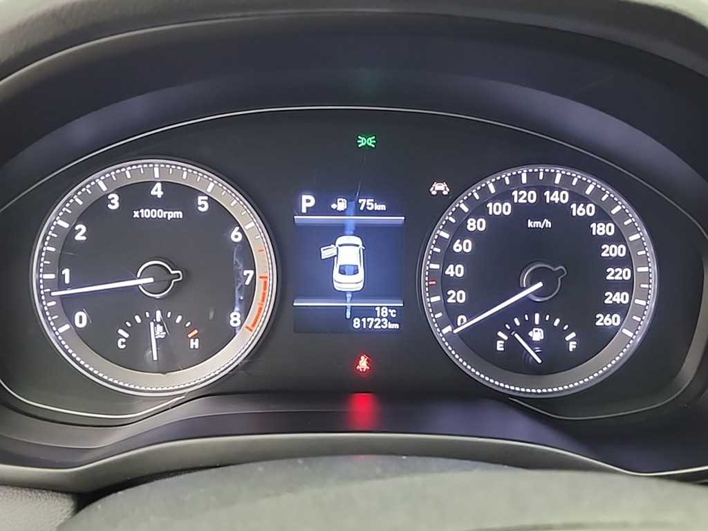 HYUNDAI Grandeur - Vista 6