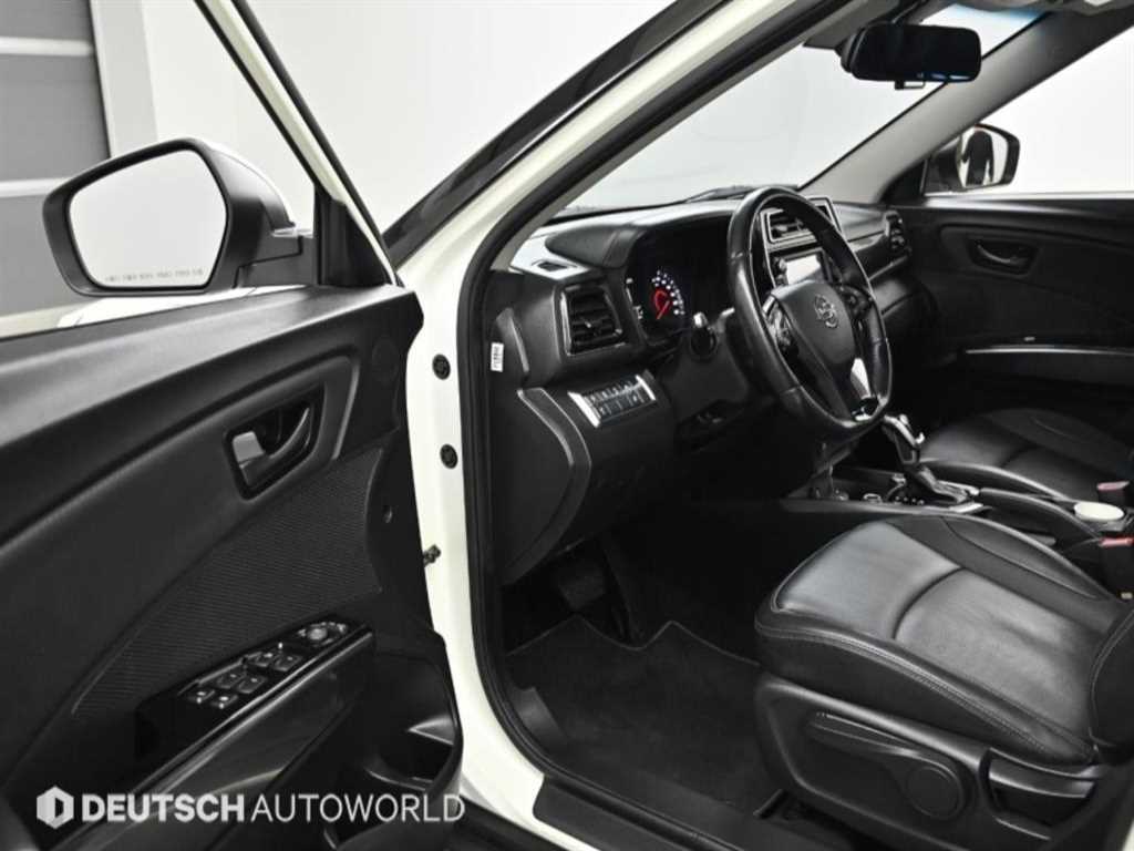 Ssangyong Tivoli - Vista 11