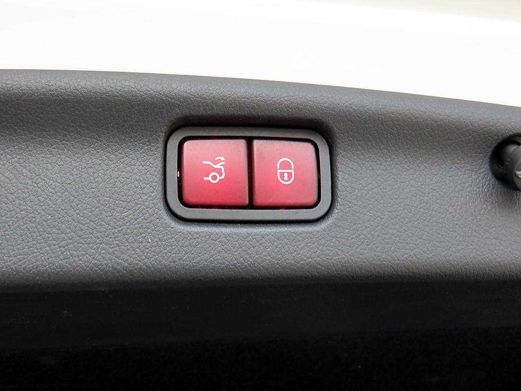 Mercedes Benz C Class 2023 Blanco - Importación desde Corea - HF Imports Iquique - Foto 16