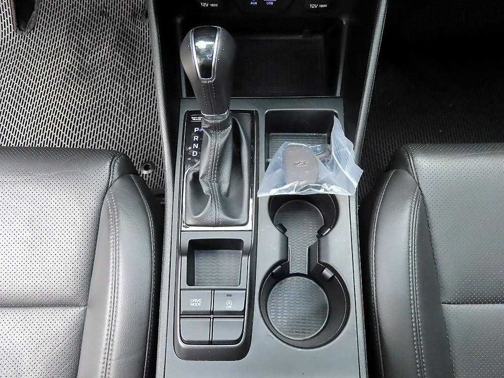 HYUNDAI Tucson - Vista 10