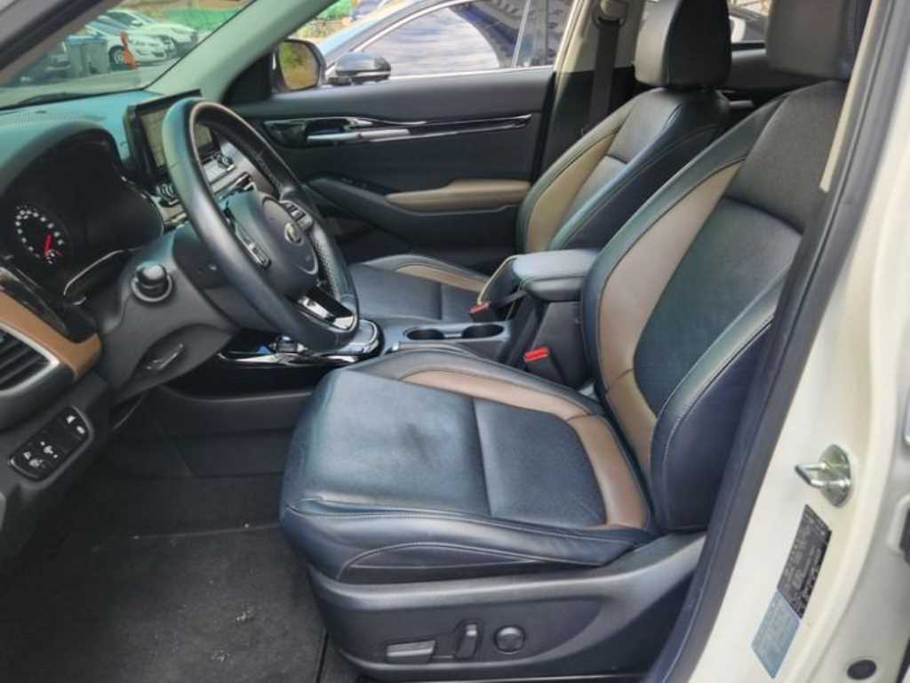 KIA Seltos - Vista 2