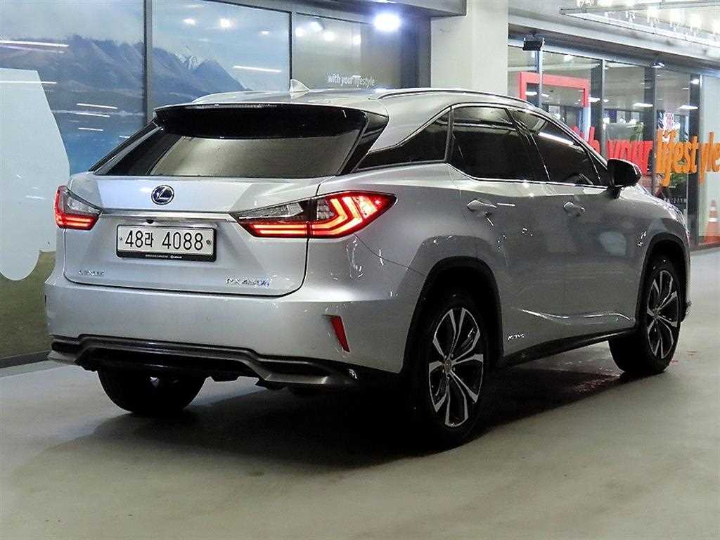 Lexus RX - Vista 4