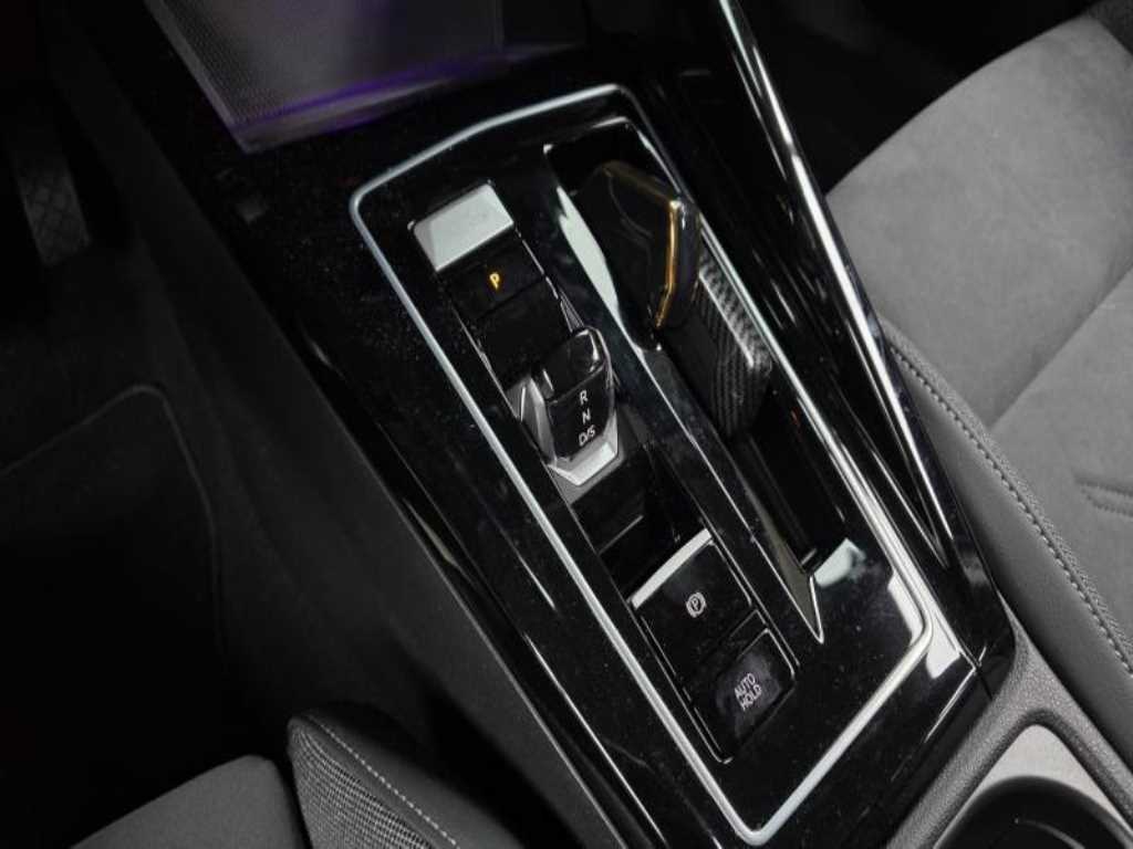 Volkswagen Golf - Vista 9