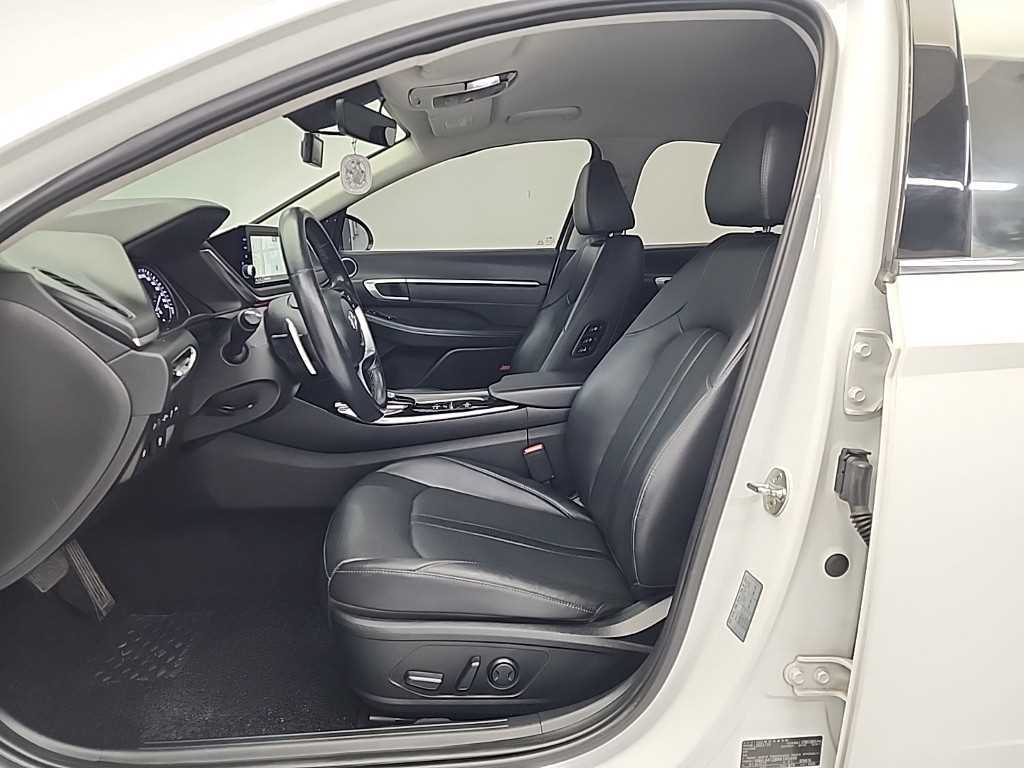 HYUNDAI Sonata - Vista 11