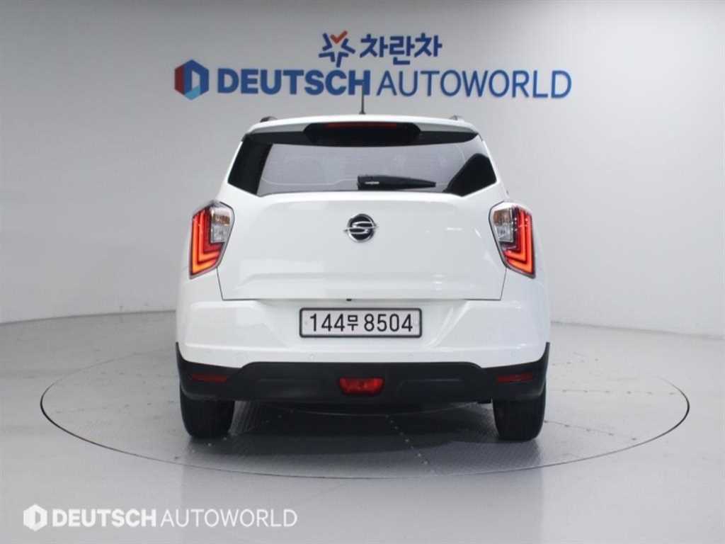 Ssangyong Tivoli - Vista 4