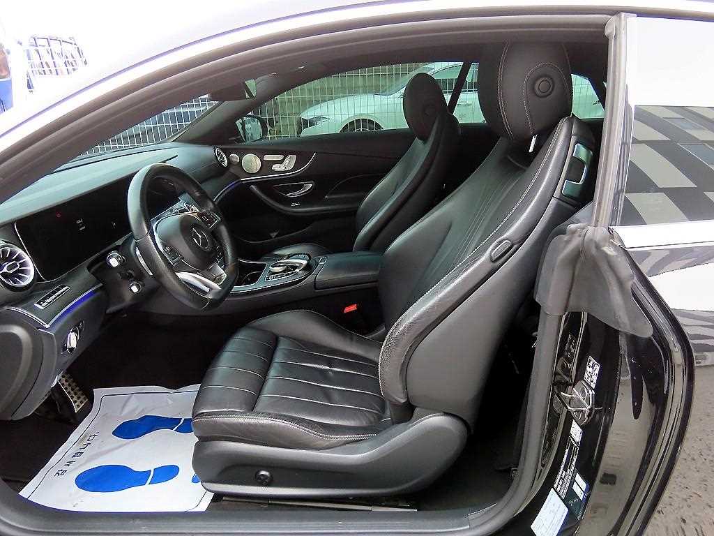 Mercedes Benz E class - Vista 5