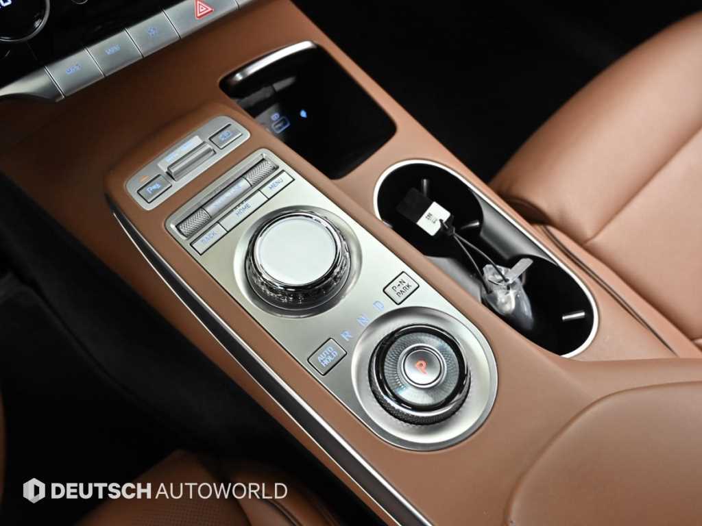 Genesis GV70 - Vista 9