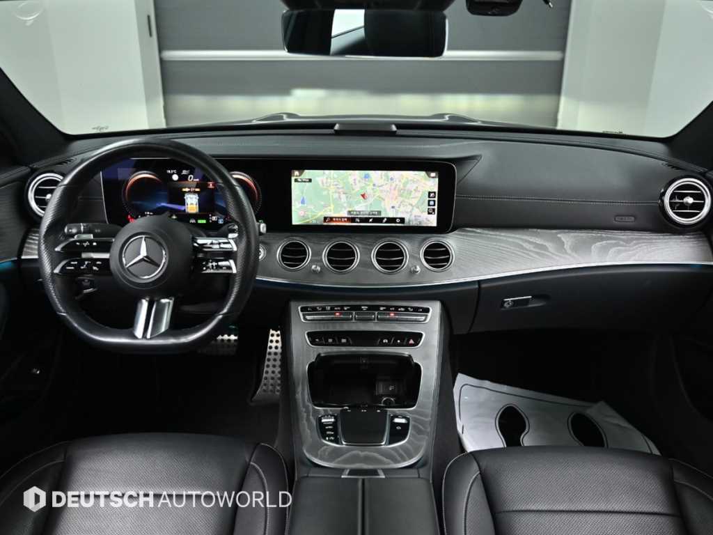 Mercedes Benz E class - Vista 7