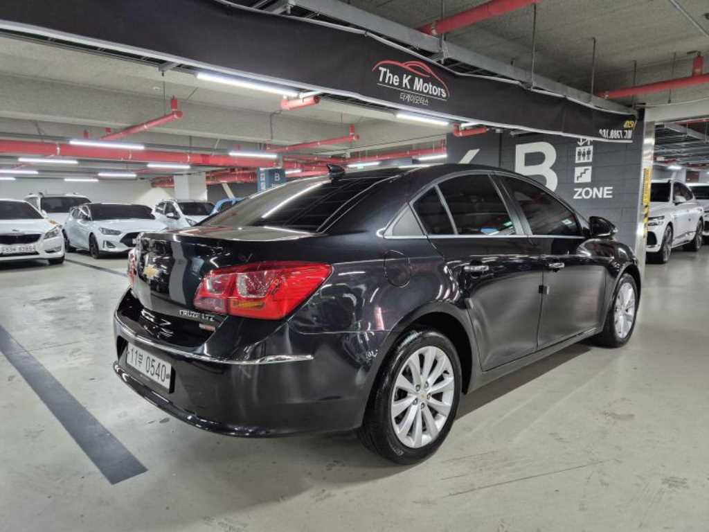 Chevrolet Cruise - Vista 3