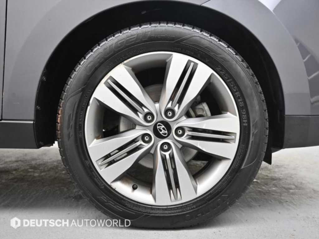 HYUNDAI Tucson - Vista 5