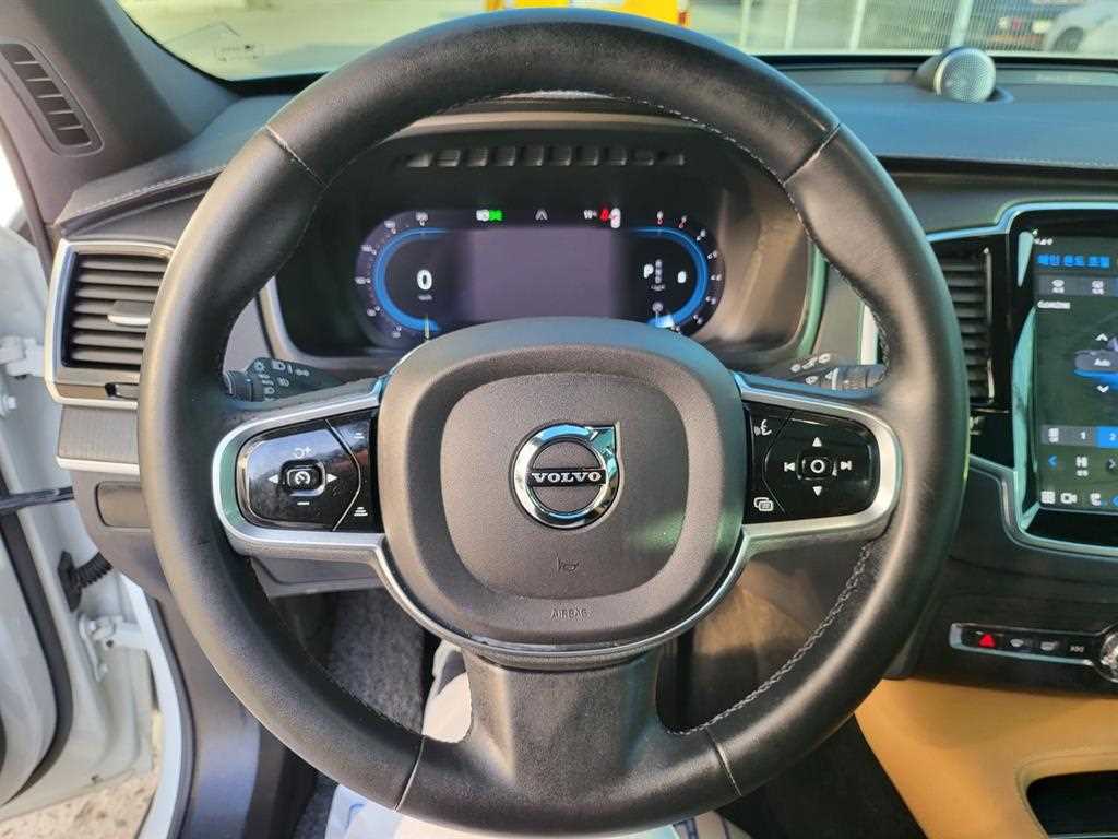 Volvo XC90 - Vista 8