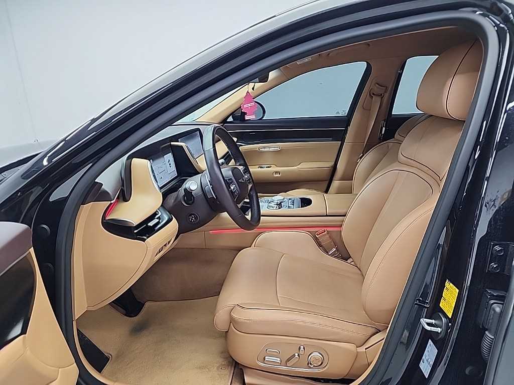 Genesis G90 - Vista 11