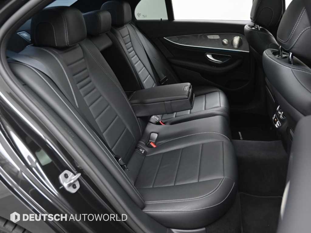 Mercedes Benz E class - Vista 12