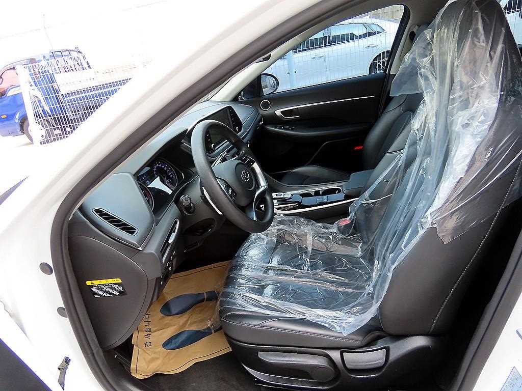 HYUNDAI Sonata - Vista 5