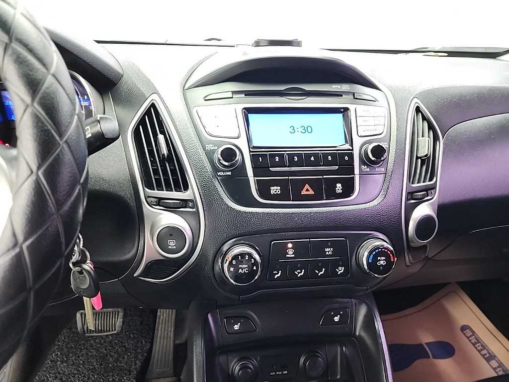 HYUNDAI Tucson - Vista 10