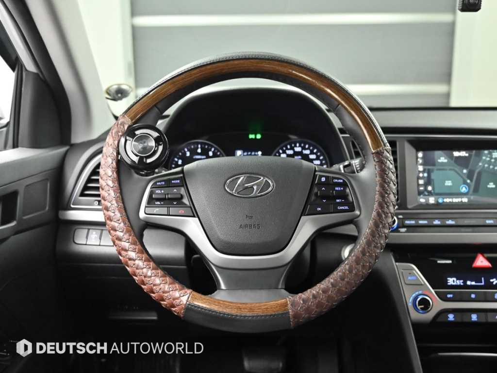 HYUNDAI Avante 2016 Gris - Importación desde Corea - HF Imports Iquique - Foto 13